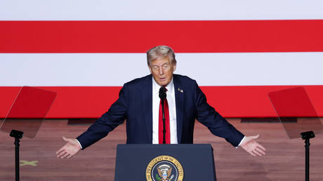 Trump warns Russia and China are catching up with US on submarines