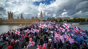 Starmer claims protesters have no right to use ‘diverse’ UK flag