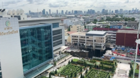 Massive sinkhole tears open Bangkok street (VIDEO)