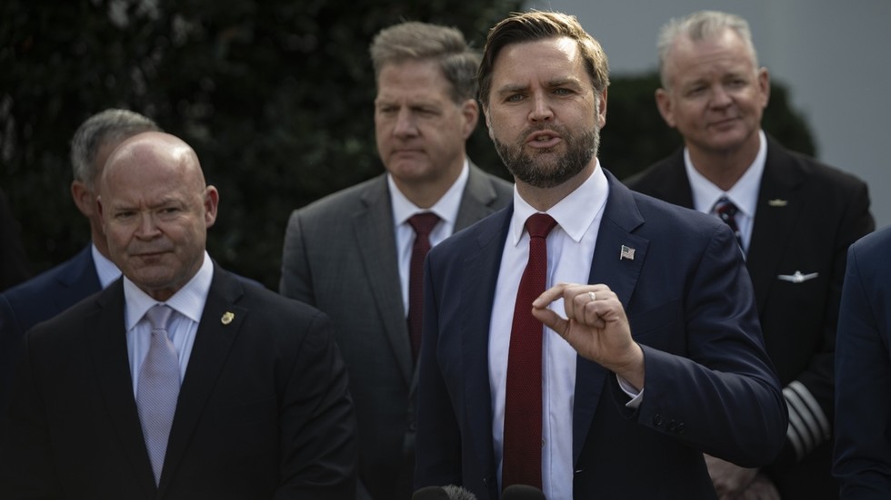 US needs to check if nuclear missiles work – Vance — RT World News US needs to check if nuclear missiles work – Vance — RT World News