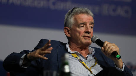 ‘Useless’ von der Leyen ‘should quit’ – Ryanair boss