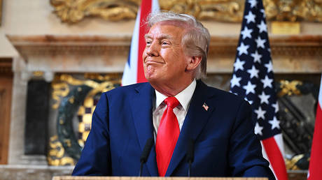 NATO country PM trolls Trump over geographical gaffe (VIDEO)