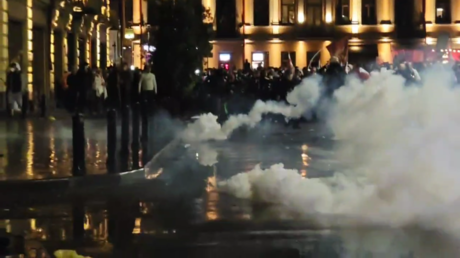 Protesters storm presidential palace in Georgia (VIDEOS)
