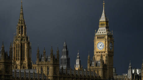 UK ‘furious’ over failed Russia strategy – spy agency