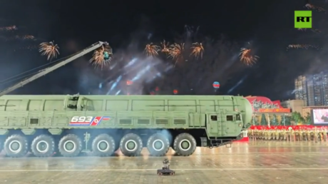 North Korea shows off giant new ICBM (VIDEO)