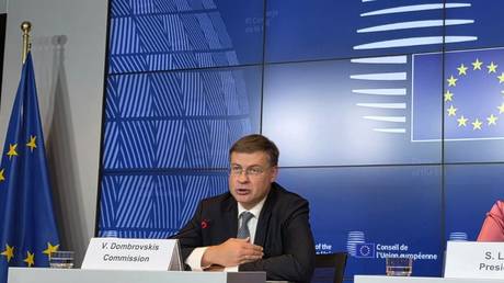 EU prepares to offer Ukraine Russia’s frozen billions