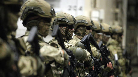 NATO keeps massive forward military presence on Russia’s doorstep – defense minister