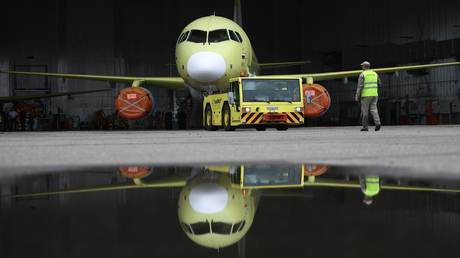 Are Russia and India challenging the monopoly of Boeing and Airbus?