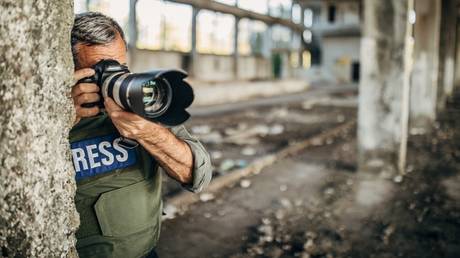 RUSSIA'S DEADLY TRAP: Ukraine Warns Reporters – DO NOT TAKE THE BAIT!