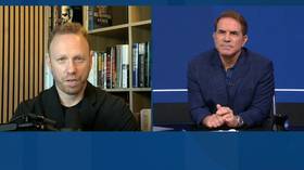 ‘Washington’s aim? Flip Venezuela’s military’ – Max Blumenthal