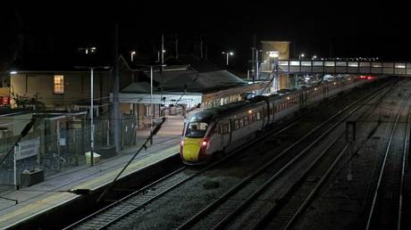 Multiple people stabbed on UK train
