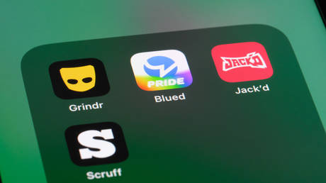 Apple scraps gay dating apps from Chinese market – media