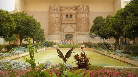 Syria’s national museum robbed – media