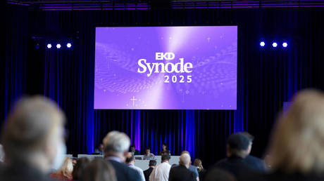 German Protestant federation abandons long-time peace stance