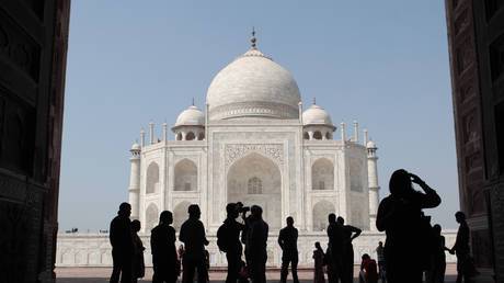 Russia and India to work on linking national payment systems – Moscow