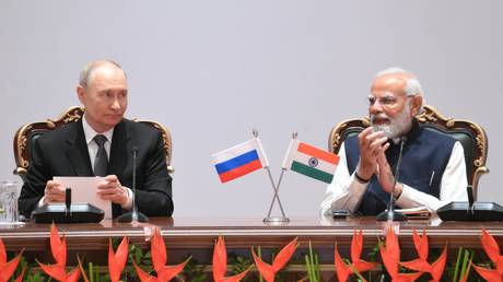 Putin and Modi seal plans for Russia-India trade boost