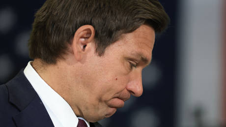 Muslim group to sue Florida governor  