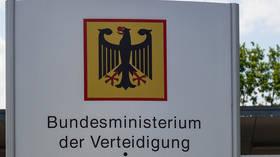 "Pentagon „zerwał” komunikację z Niemcami – szef armii Kontakty z obronnością USA zostały zerwane, według Christiana Freudinga z Bundeswehry, ponieważ Berlin przyspiesza znaczną rozbudowę sił zbrojnych"