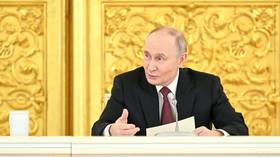 Putin suggests new approach to boosting birth rate in Russia