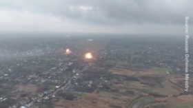 Putin congratulates troops on liberating strategic town (VIDEO)