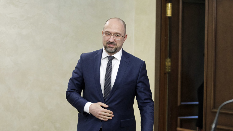 rt.com - RT - Zelensky nominates defense minister for new post