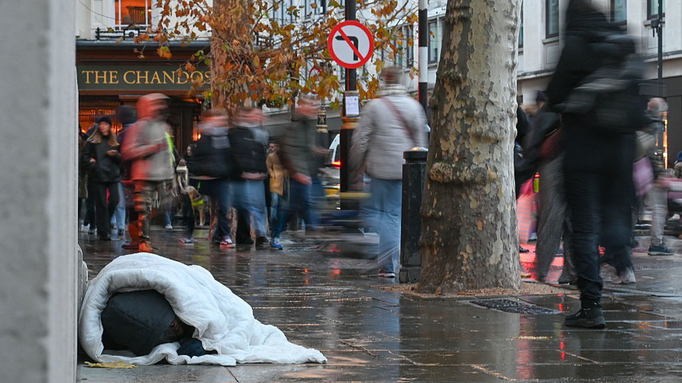 Extreme poverty rate shoots up in UK &ndash; study