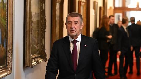 Czech govt unveils details of covert Ukraine arms program