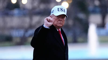 Trump urges Iranians to ‘take over institutions’