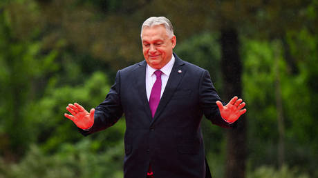 Orban accuses EU of telling Russian reparations ‘fairy tales’