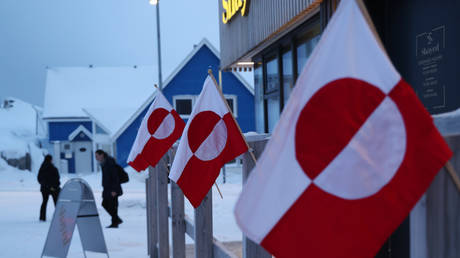 EU preparing ‘carrot and stick’ response to Trump over Greenland – FT