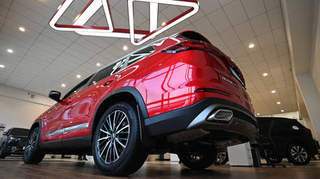 Chinese car brands closing showrooms in Russia – Kommersant