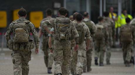 Starmer says Trump should apologize for &lsquo;insulting&rsquo; UK troops