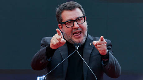 Italian deputy PM tells Zelensky to agree to peace