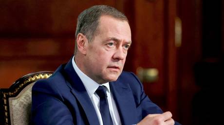 Moscow&rsquo;s nuclear pact offer still stands &ndash; Medvedev