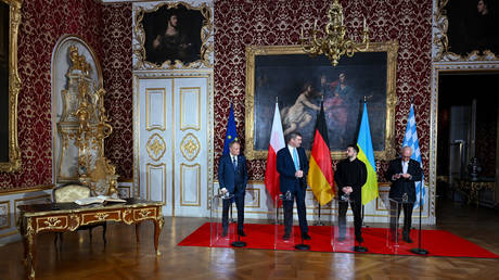 Zelensky throws another jab at Hungarian PM