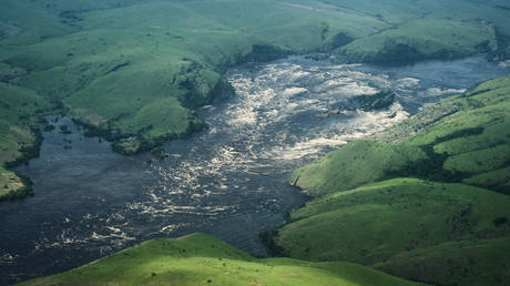 African neighbors discuss major joint hydropower project