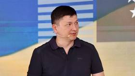 Key Zelensky ally urges him to choose people over land