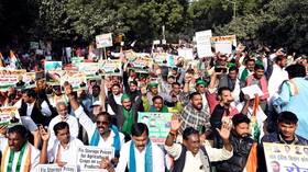 Indian farmers protest against trade deal with US