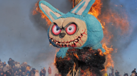 Labubu-inspired effigy burned at spring festival in Russia (VIDEOS)