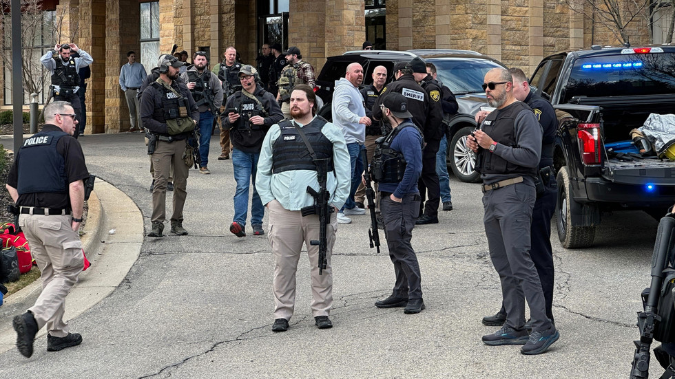 Police respond to active shooter at Michigan synagogue