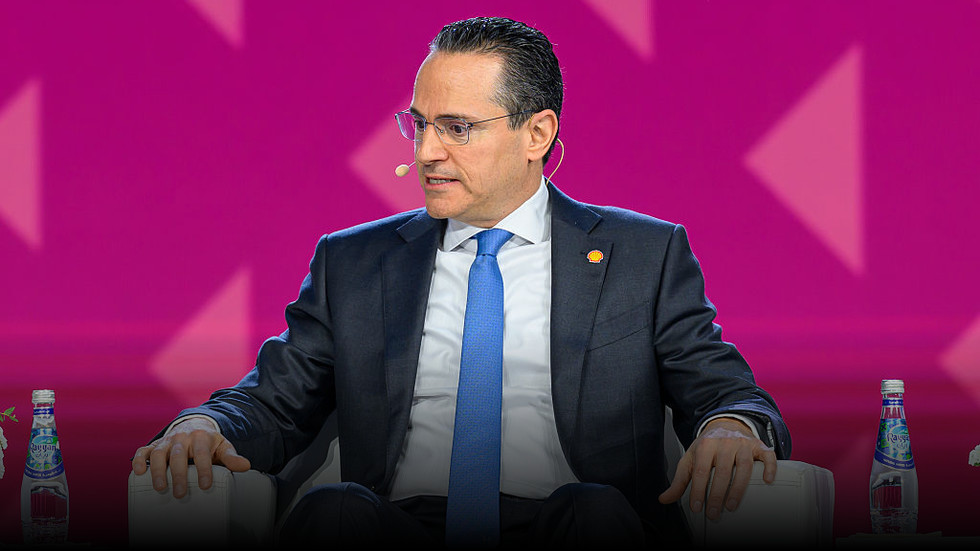 European countries could face fuel shortages next month, Shell CEO warns