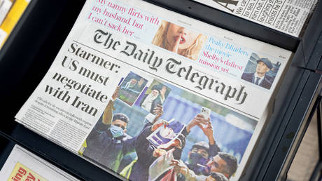 German media tycoon to buy out conservative UK newspaper