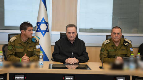 Israel to occupy southern Lebanon – Defense Minister