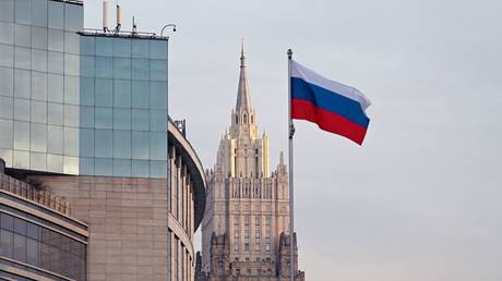 Moscow expels UK diplomat for spying