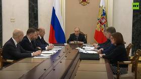 LATEST: Putin holds meeting on economic issues