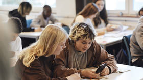 It’s time to ban smartphones in schools