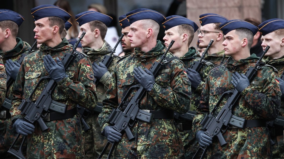 German men could face penalties as conscription deadline passes – Berliner Zeitung
