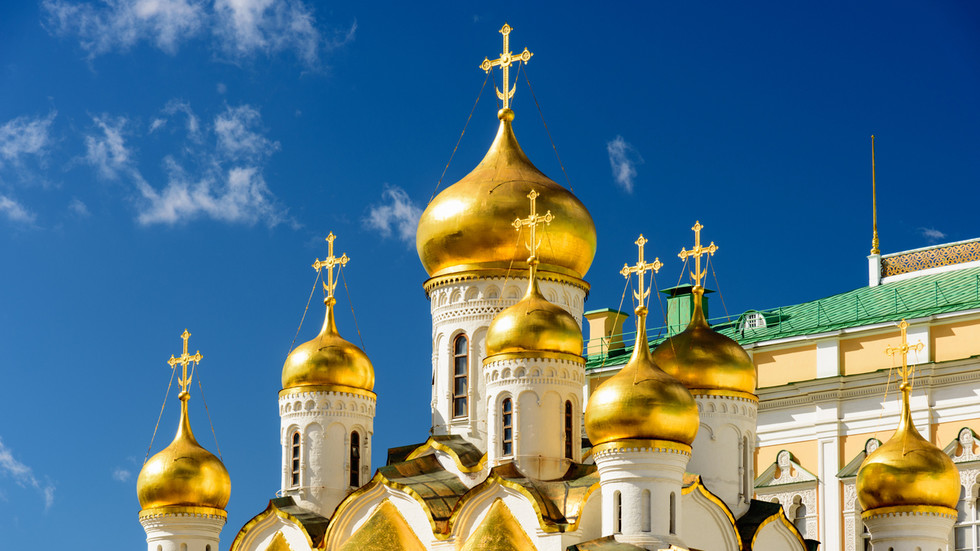 Putin announces Easter ceasefire