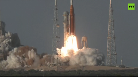 NASA launches first crewed moon mission since 1972 (VIDEO)