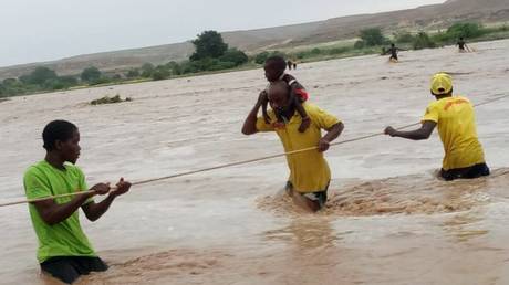 Angola floods leave dozens dead